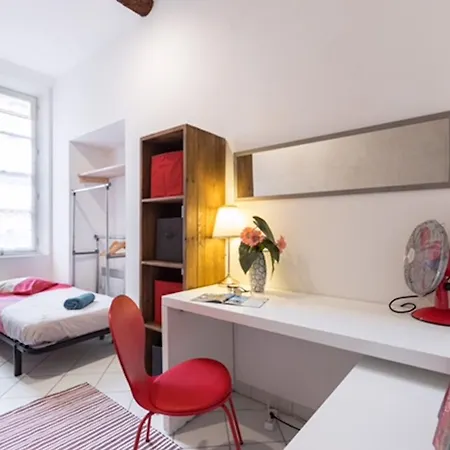 Апартаменты Ste Reparate F4 Moderne, Design, Place Rossetti, Heart Old Town *