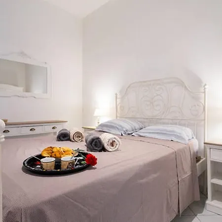 Ste Reparate F4 Moderne, Design, Place Rossetti, Heart Old Town Апартаменты *